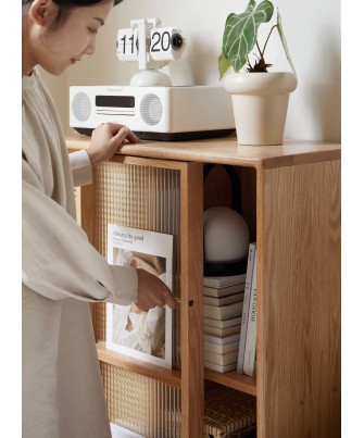 Buffet / Meuble d’appoint en chêne massif FAS avec porte coulissant...