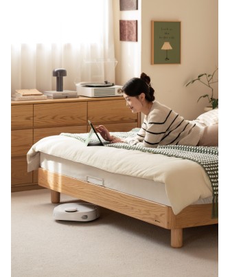 Lit bas avec tête de lit rembourrée – Chêne massif FAS & cuir écolo...