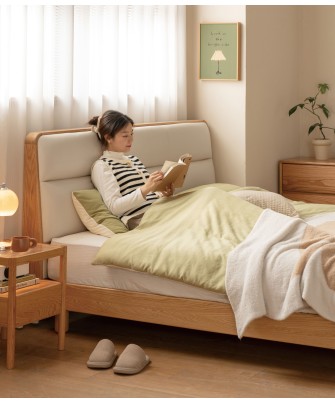 Lit bas avec tête de lit rembourrée – Chêne massif FAS & cuir écolo...